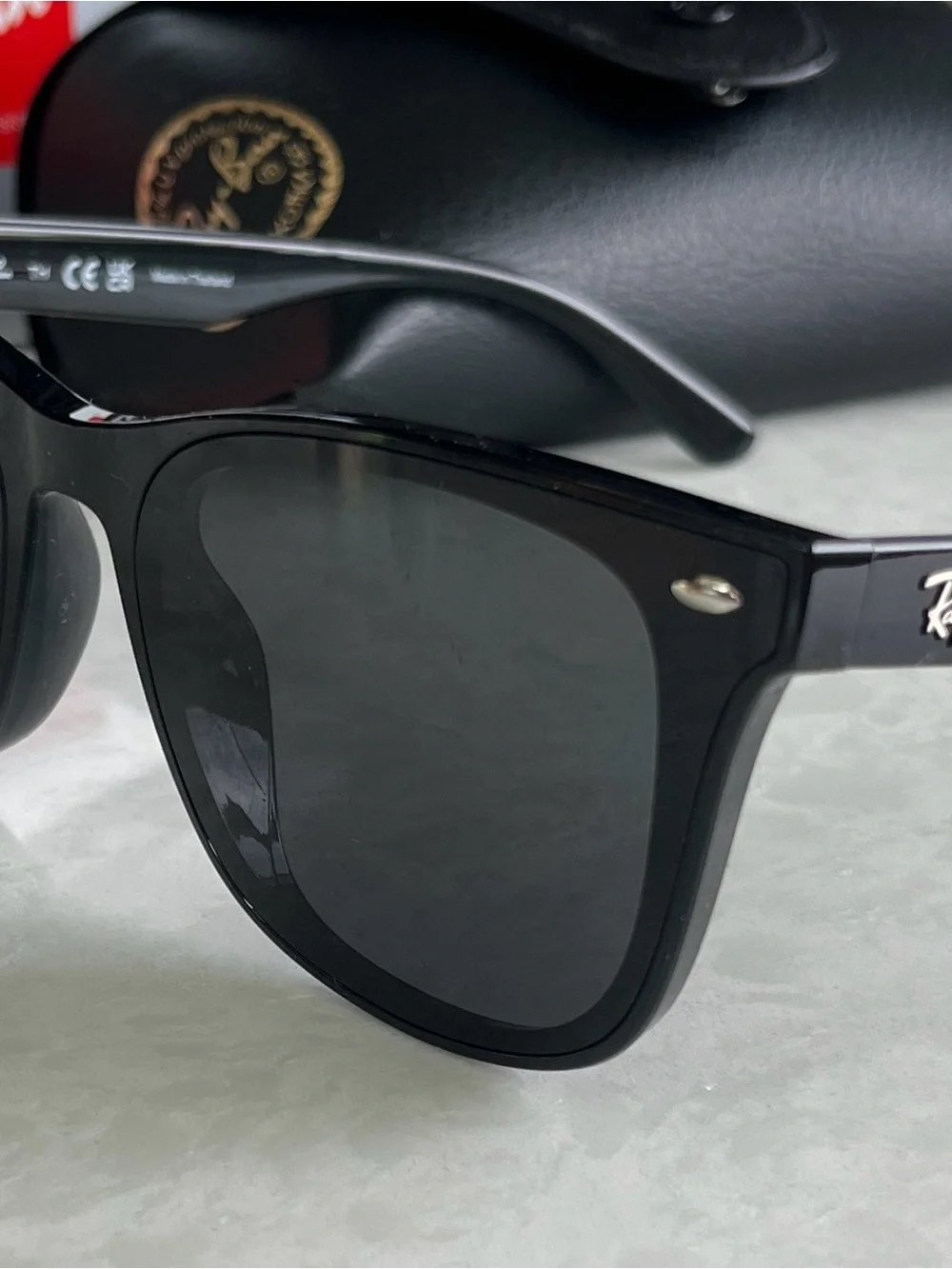 Ray-Ban RB4420 Sunglasses with Black Case
